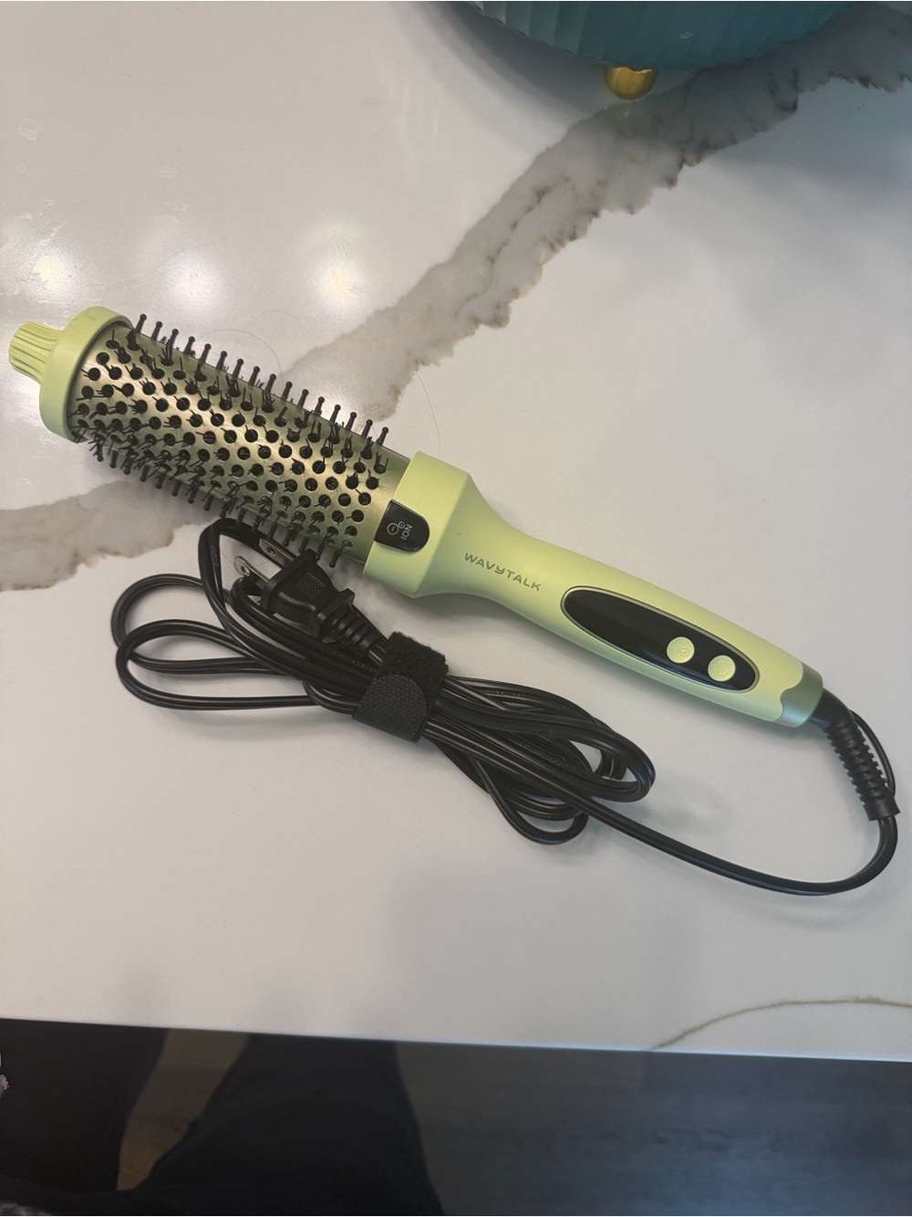 Wavytalk 1.5” Lime Green Hot Air Styling Brush with Ionic Technology - Picture 6 of 8